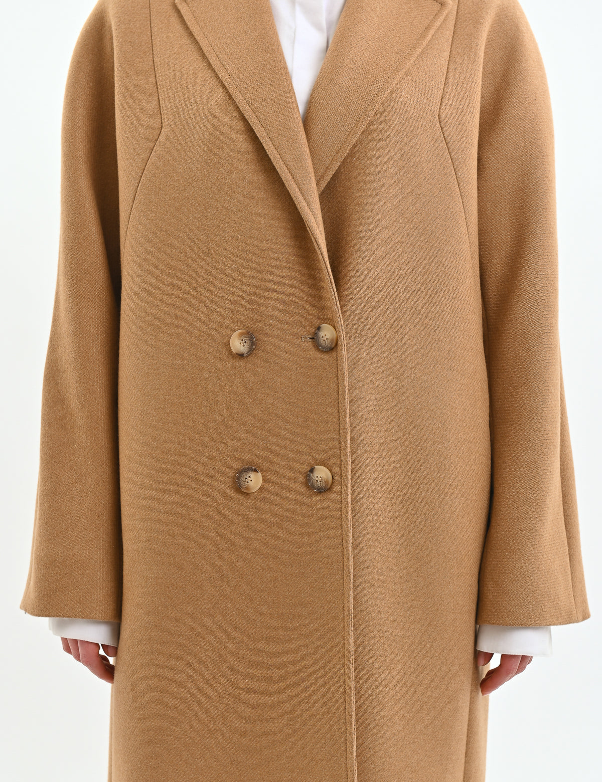 Dropped-shoulder coat in black