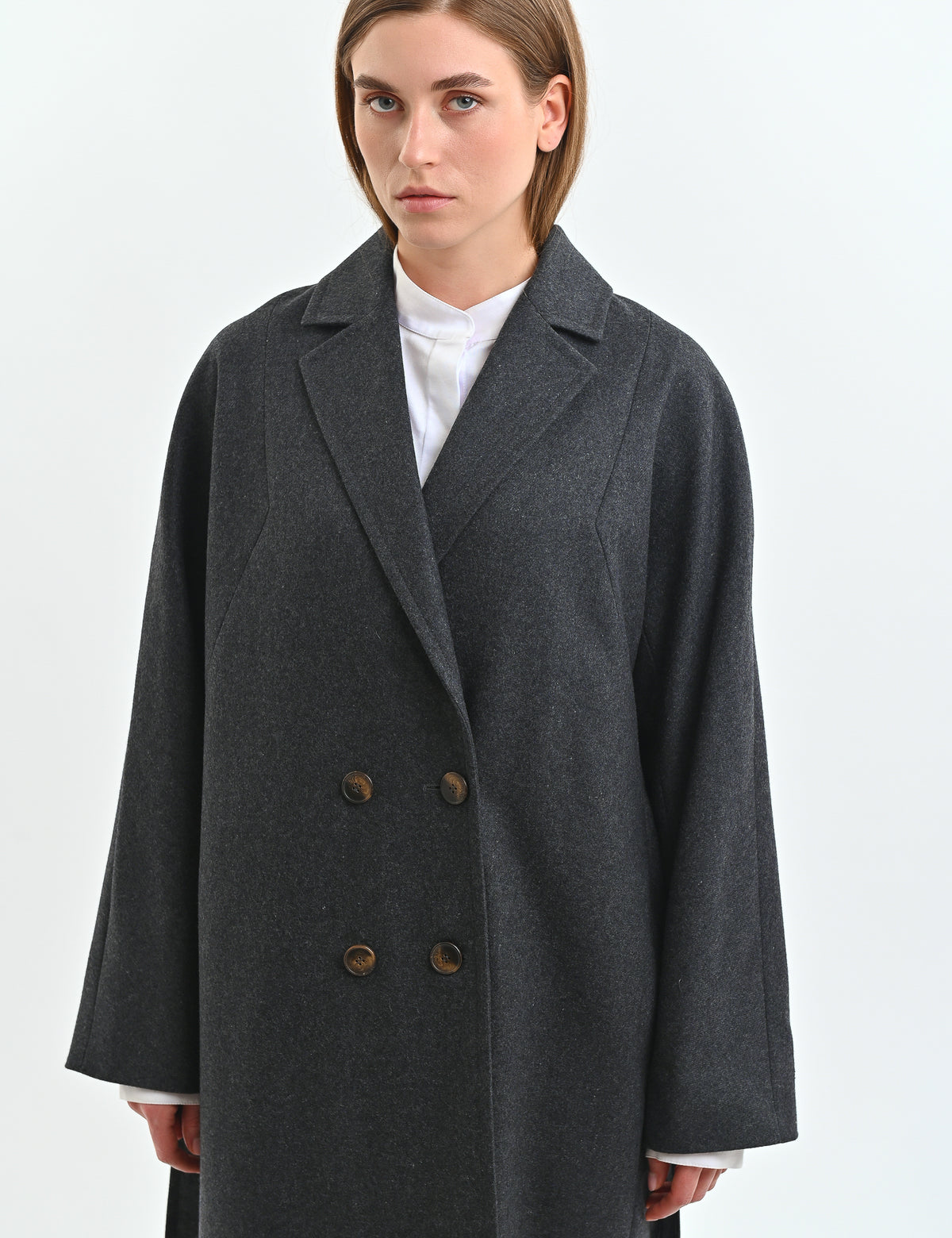 Dropped-shoulder coat in black
