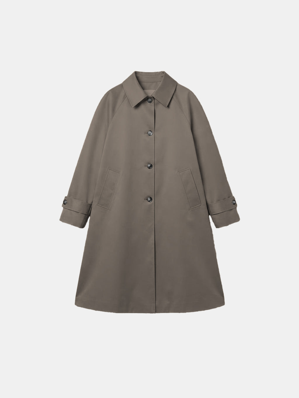 Double-breasted fitted coat with accentuated shoulders in black