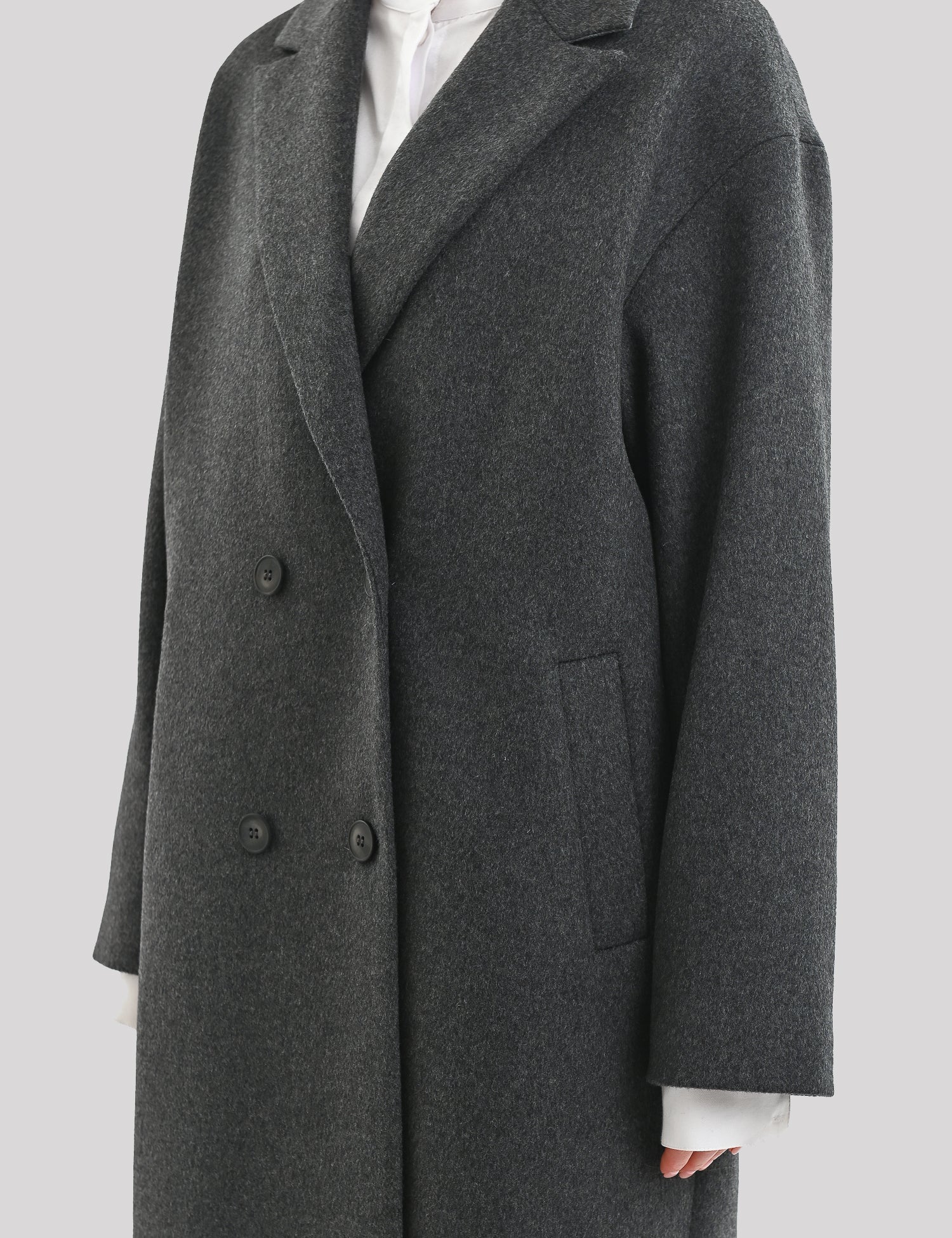 Dropped-shoulder coat in black