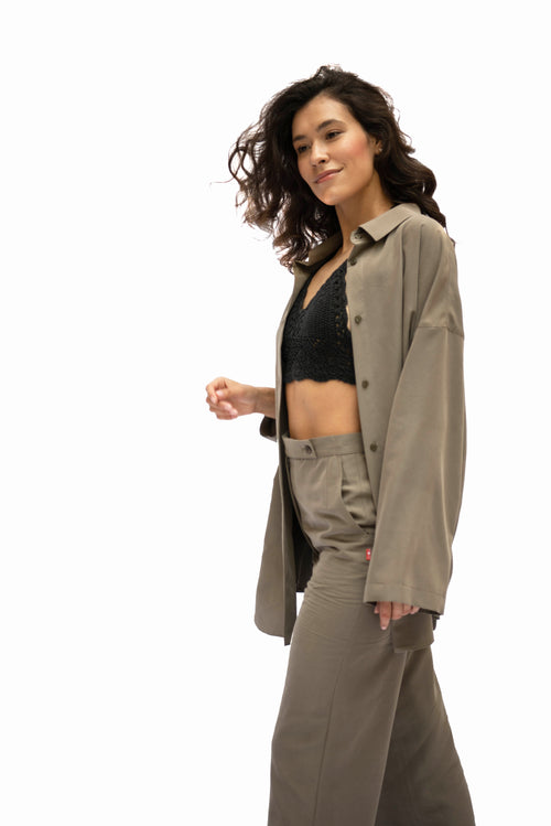 White relaxed-fit linen shirt with dropped shoulders