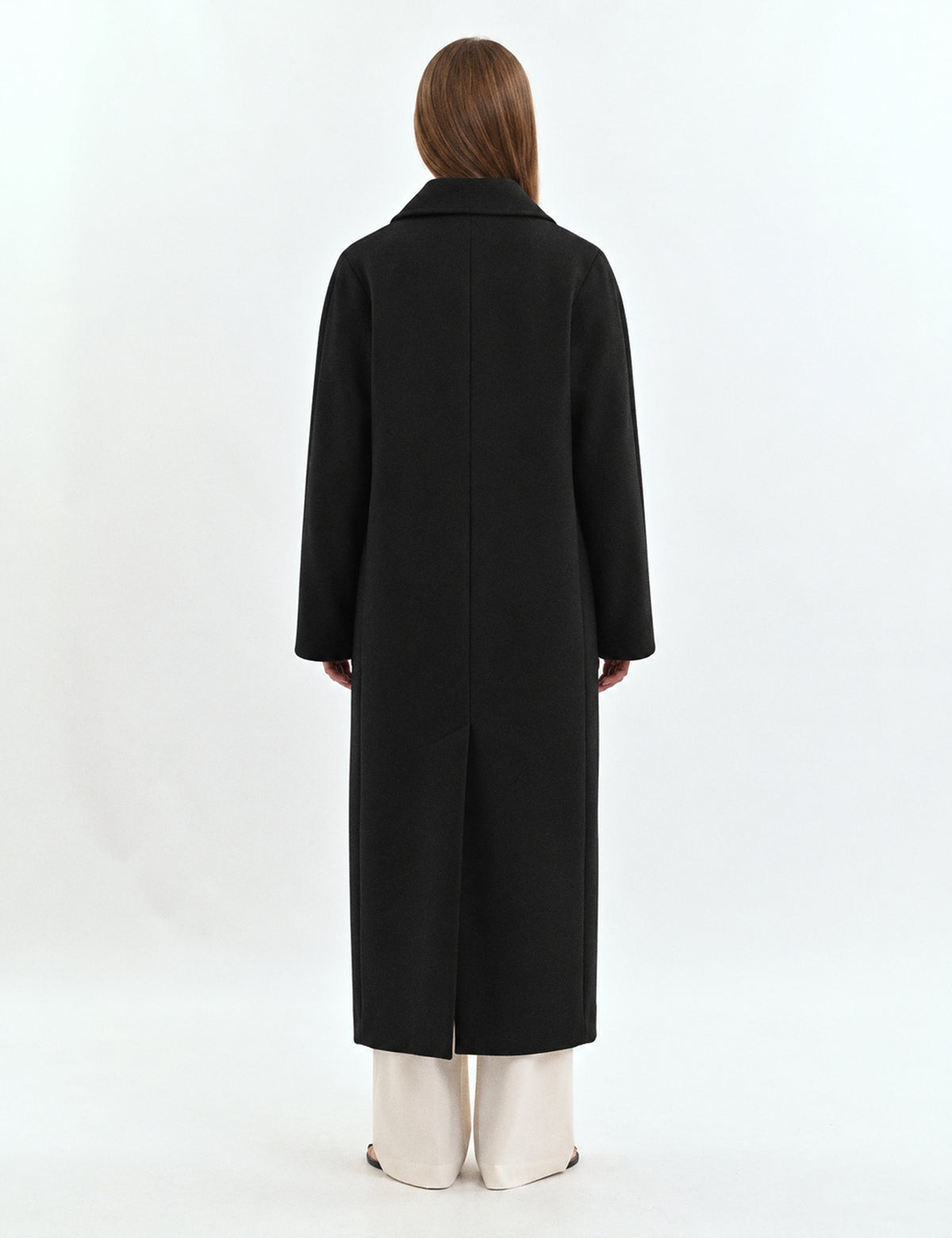 Dropped-shoulder coat in black
