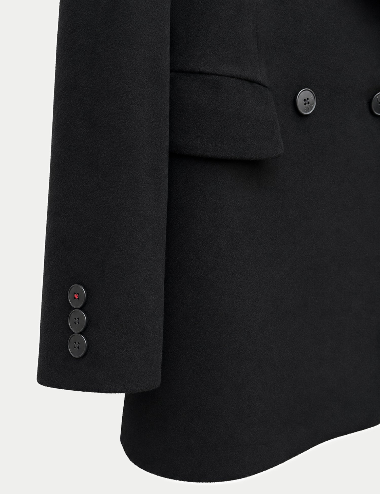 Double-breasted fitted coat with accentuated shoulders in black