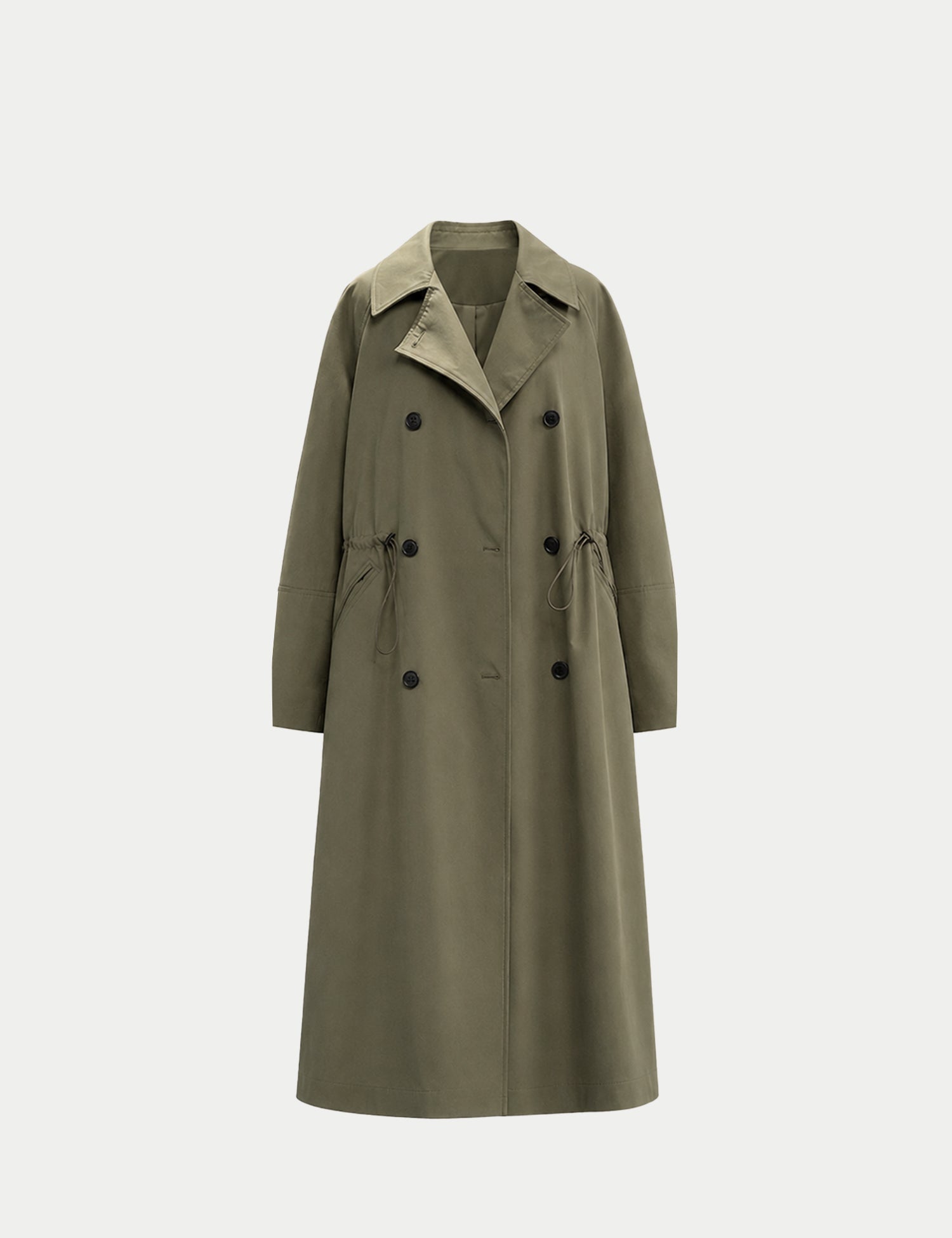 Double-breasted fitted coat with accentuated shoulders in black