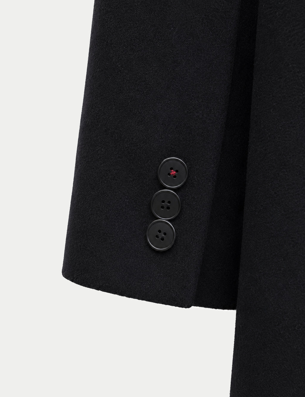 Double-breasted fitted coat with accentuated shoulders in black