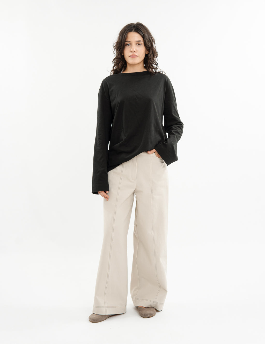 Cropped cupro tennis shirt with dropped shoulders