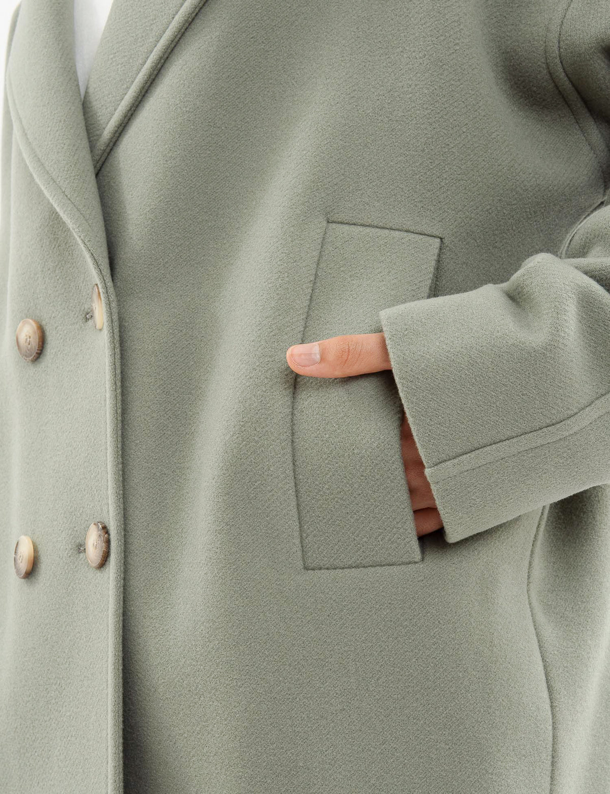 Dropped-shoulder coat in black