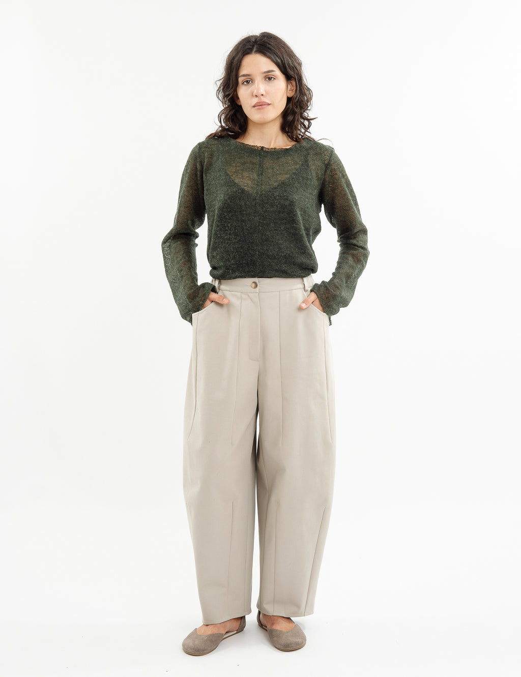 Black loose-fitting linen trousers