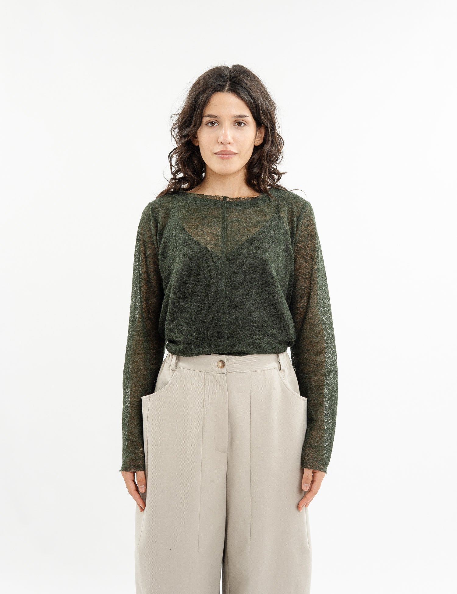Black loose-fitting linen trousers