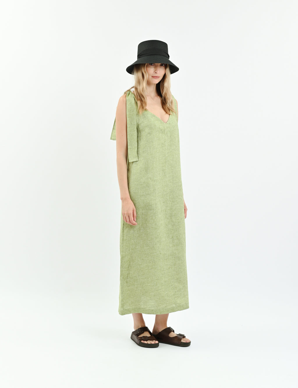 Cropped cupro tennis shirt with dropped shoulders