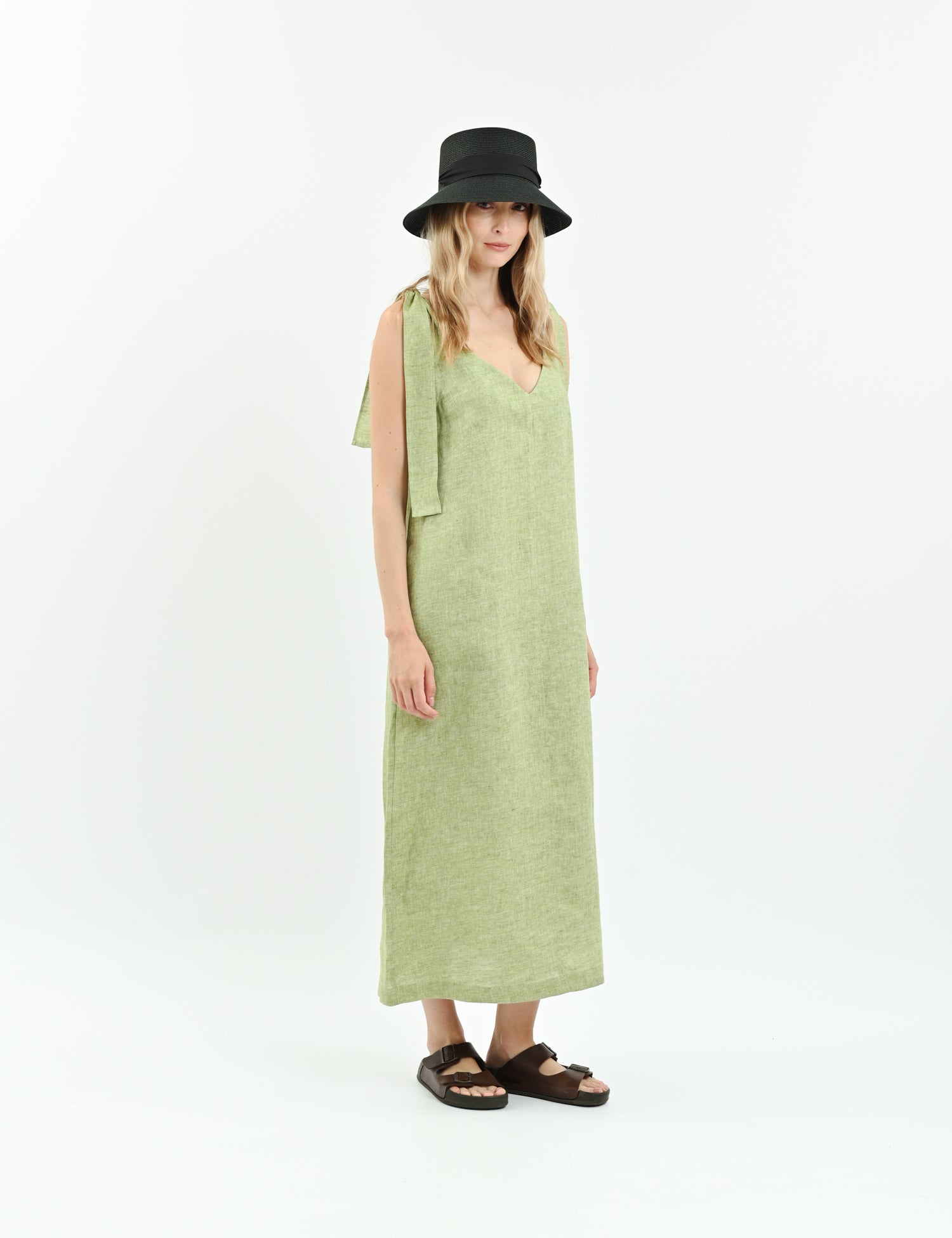 Cropped cupro tennis shirt with dropped shoulders