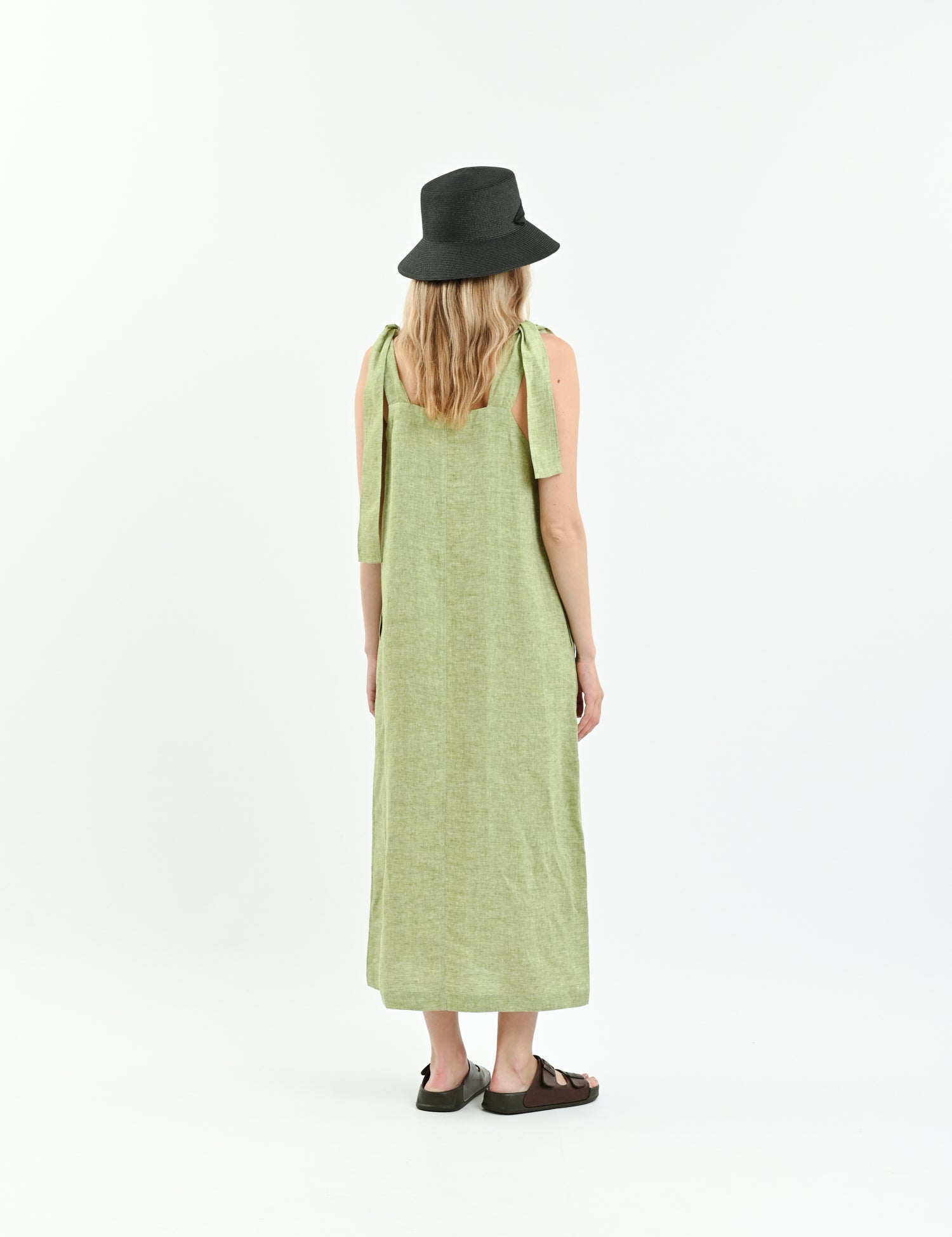 Cropped cupro tennis shirt with dropped shoulders