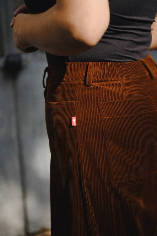 Corduroy barrel-leg pants