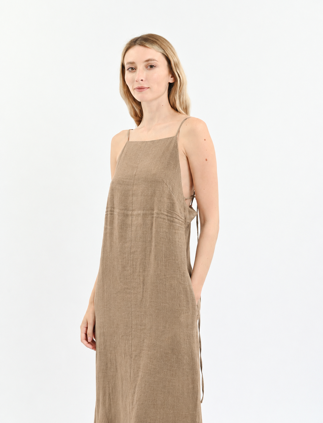 Cropped cupro tennis shirt with dropped shoulders