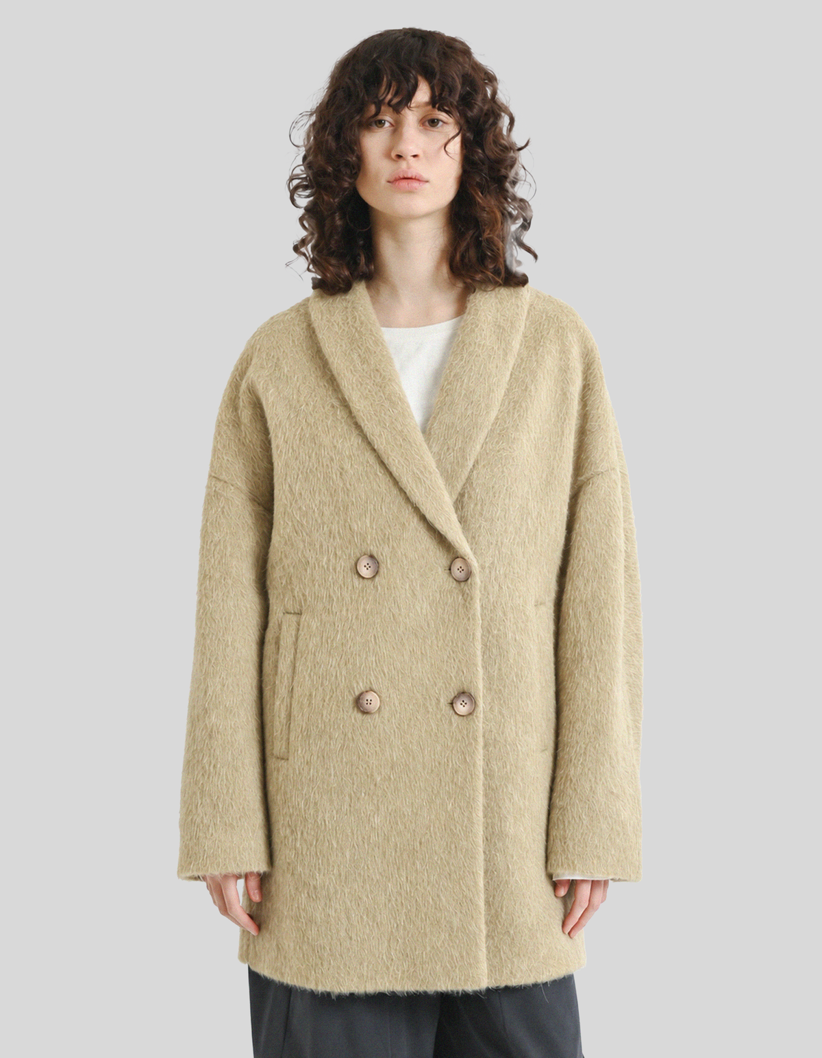 Short alpaca-blend coat with a shawl collar
