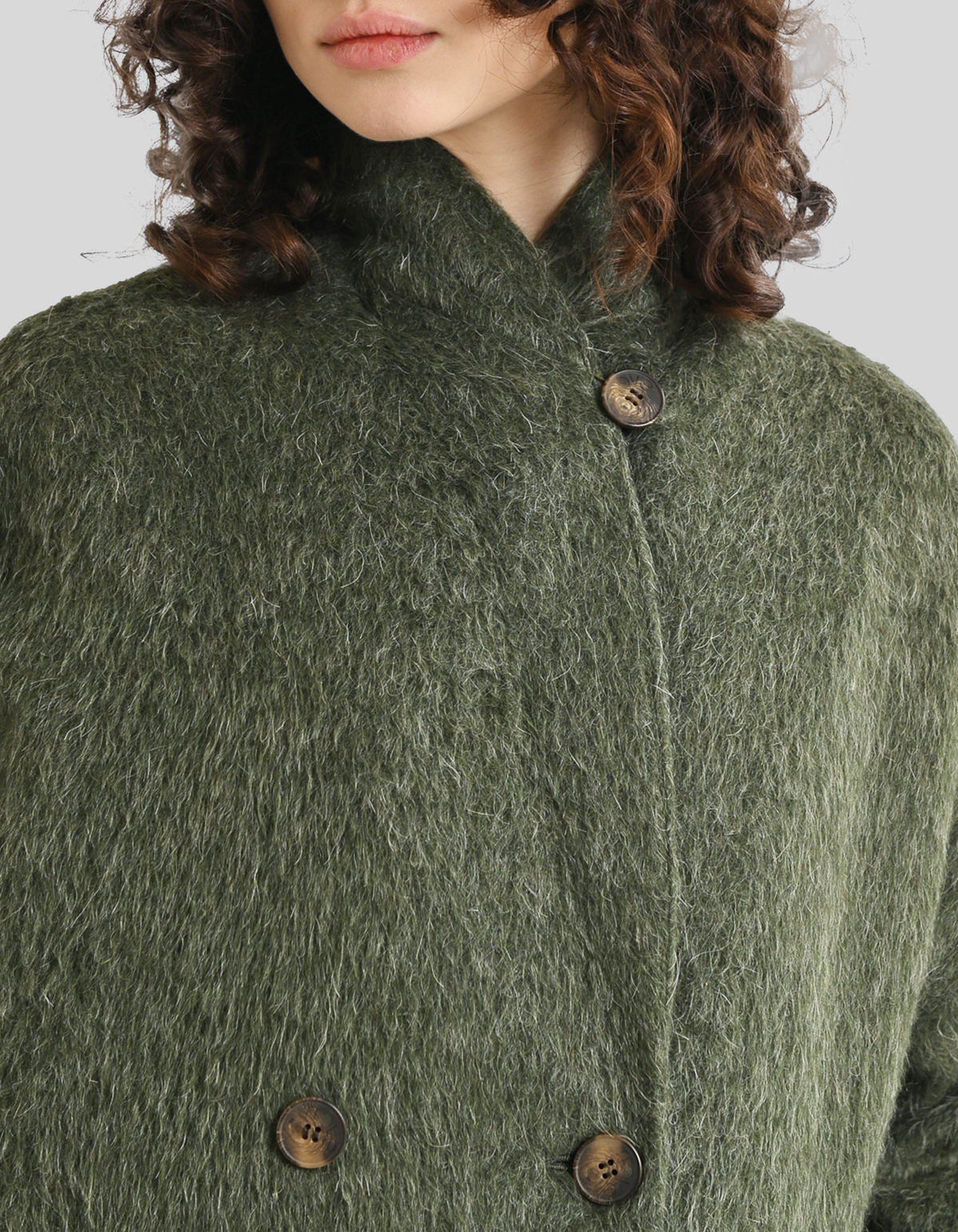 Short alpaca-blend coat with a shawl collar